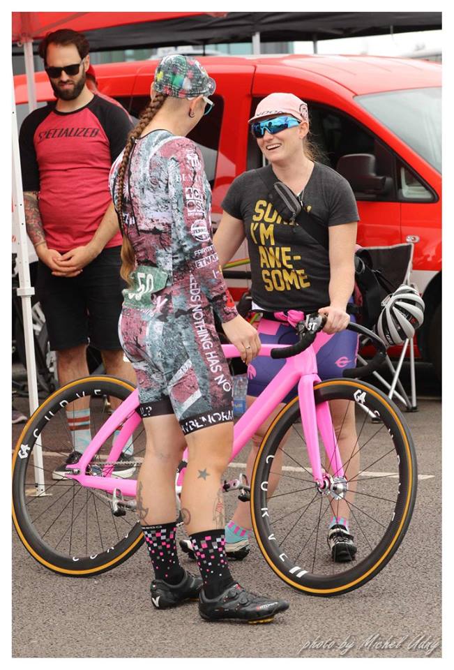 red-hook-crit-curve-wheels-lizanne-wilmot-leana-kate-james